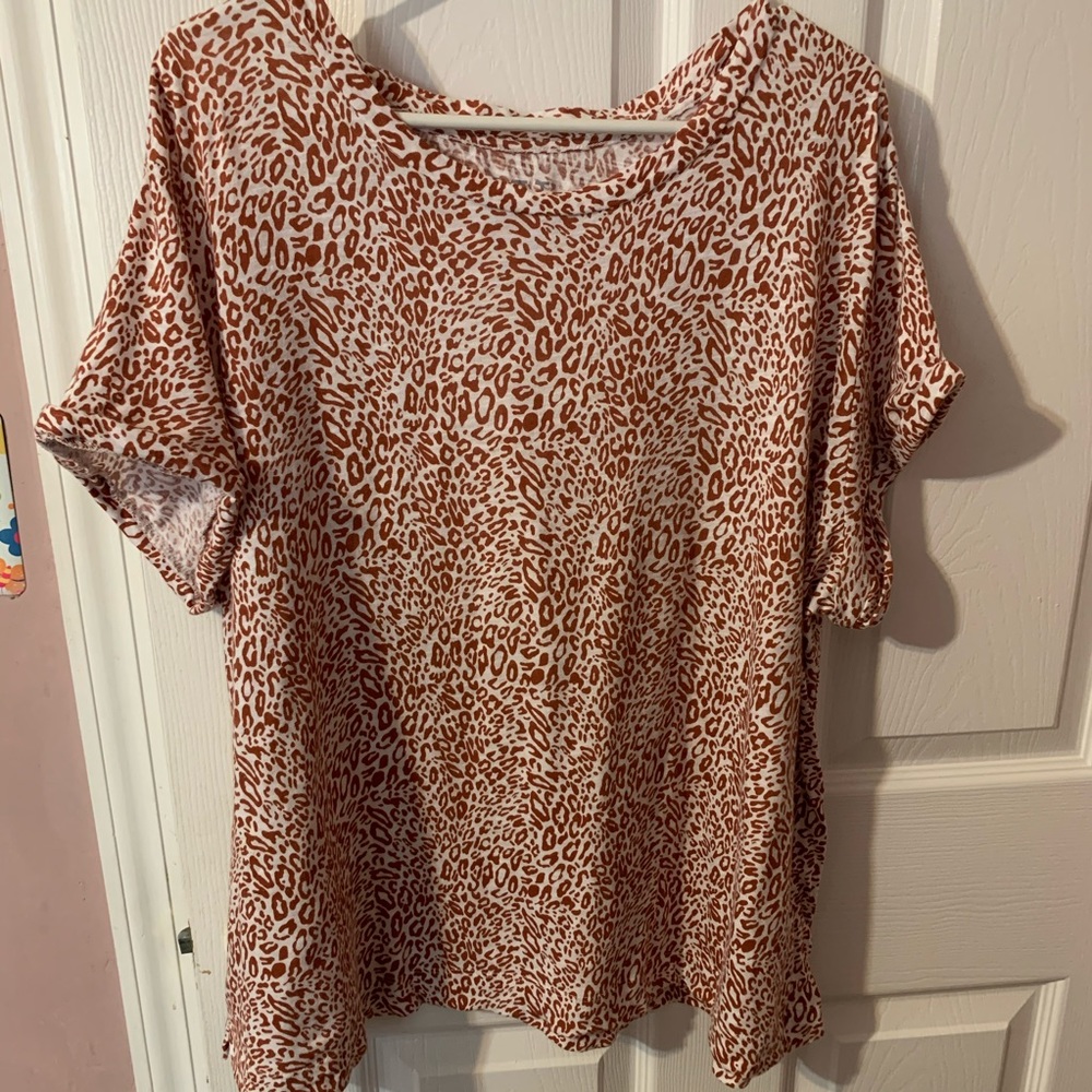 Loft Cheetah T-shirt